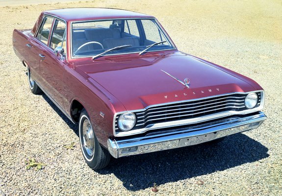 chrysler_valiant_1967_photos_1_b.jpg.1d2e55f7702e5379124763a97d65629e.jpg