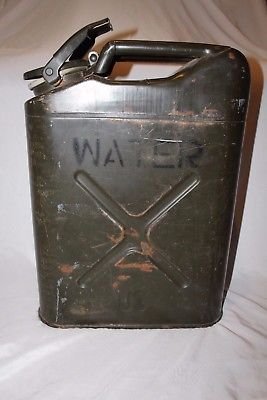 Vintage-US-Military-Water-Can-Post-WWII-Great.jpg.ea312d44ec08c4bdcf833c615921e6e6.jpg