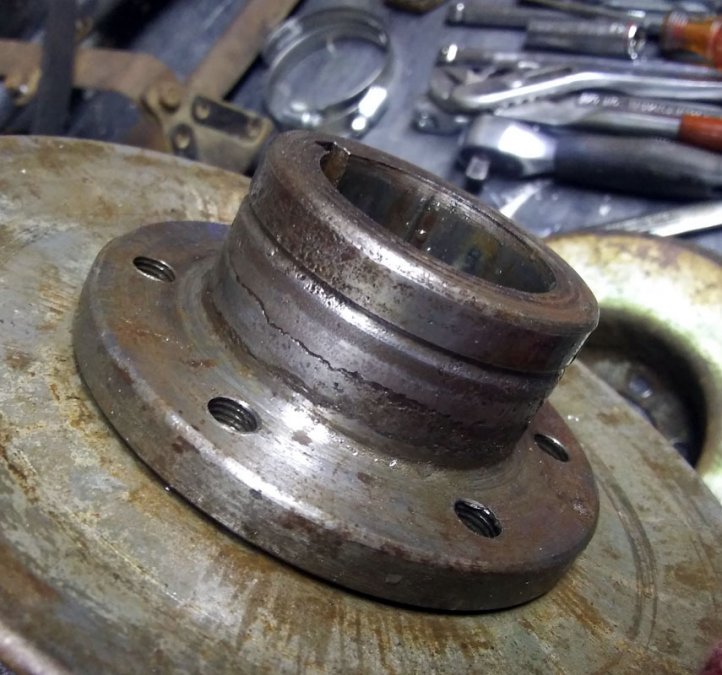 crank-hub.jpg.d6cbdf70d96cd08ce4ccbffc004606e1.jpg