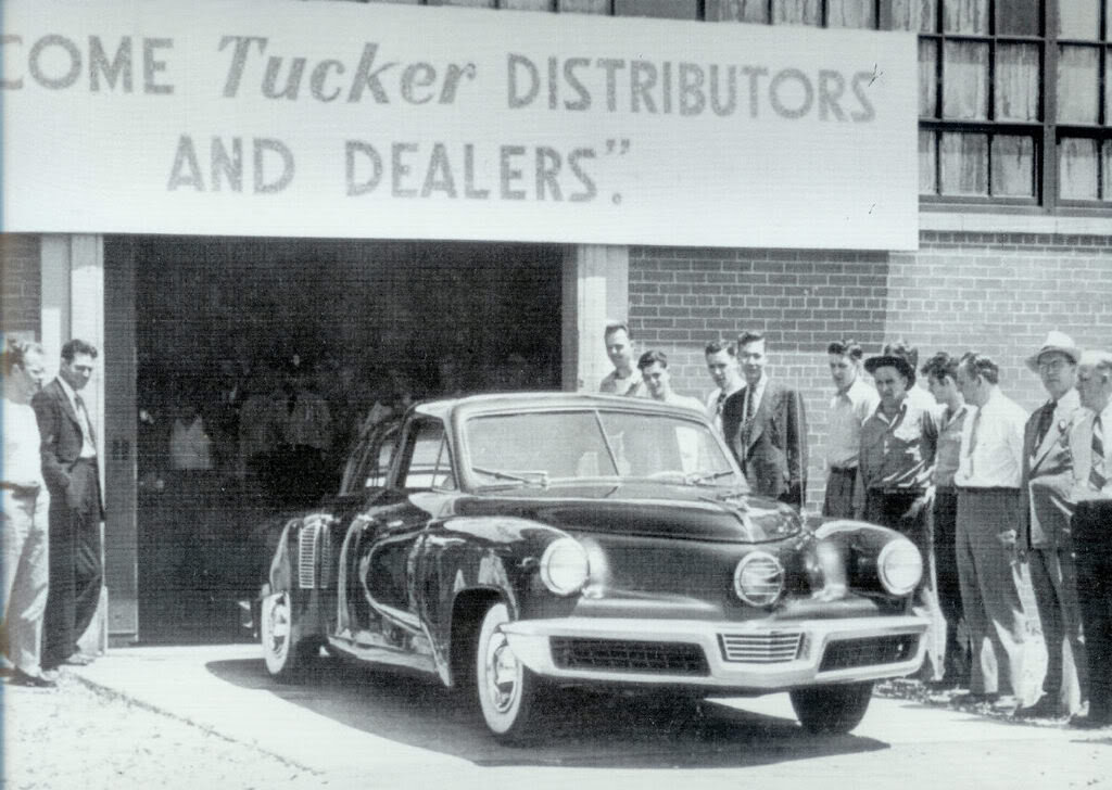 large.TuckerTorpedoDistributors.jpg.ef9110ed85a5e2d5d28eb3b3ad6a601d.jpg